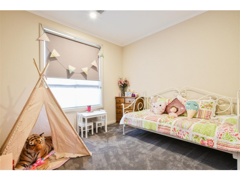 10 Maplewood Court, Flagstaff Hill SA 5159