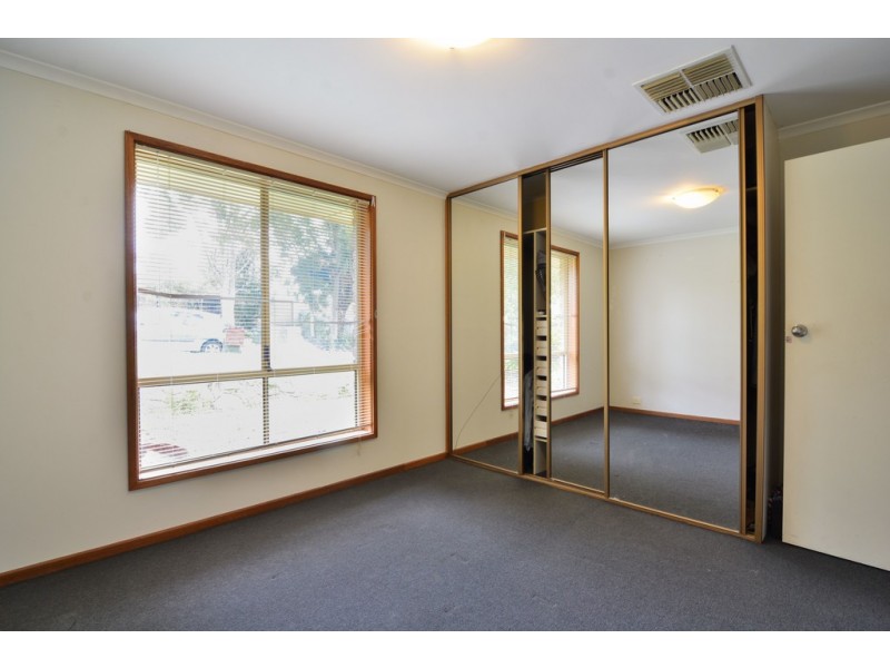 5 St Helens Court, Woodcroft SA 5162