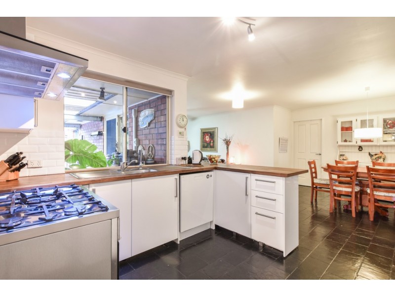 71 Murray road, Port Noarlunga SA 5167