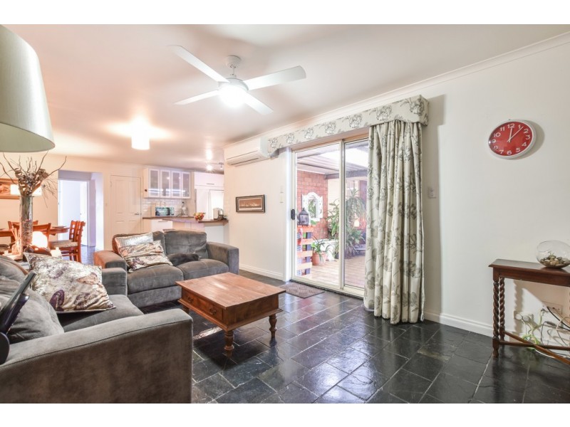 71 Murray road, Port Noarlunga SA 5167