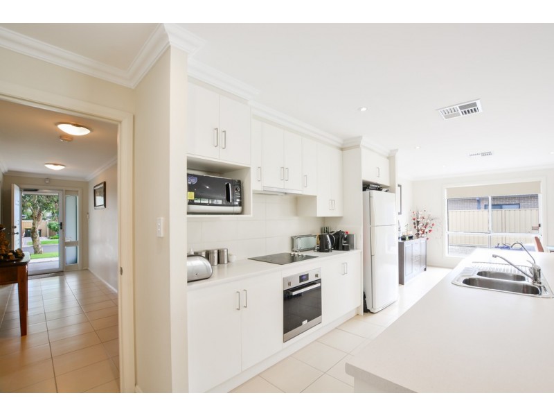 8 Kipsy Street, Aldinga Beach SA 5173