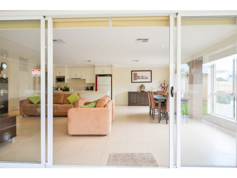 8 Kipsy Street, Aldinga Beach SA 5173