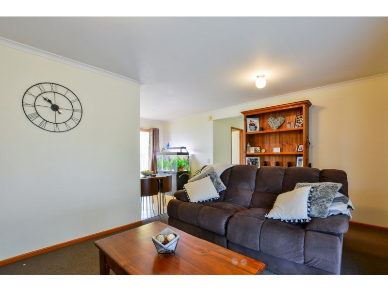 26 Shoalwater Close, Seaford Rise SA 5169