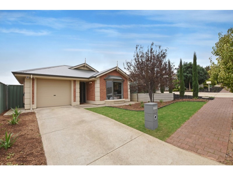 3 Bradbury Court, Hallett Cove SA 5158
