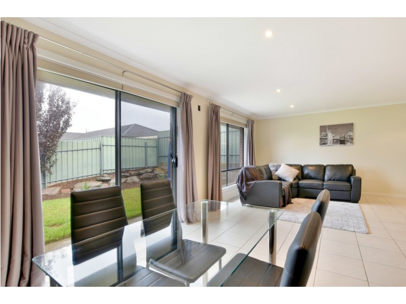 3 Bradbury Court, Hallett Cove SA 5158