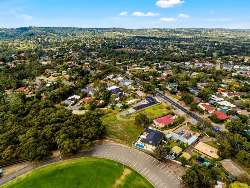 211 Black Road, Flagstaff Hill SA 5159