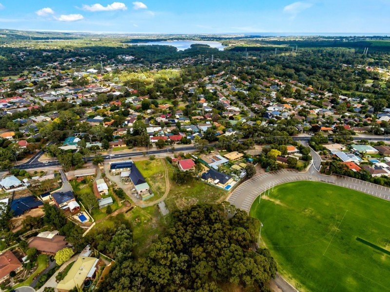 211 Black Road, Flagstaff Hill SA 5159