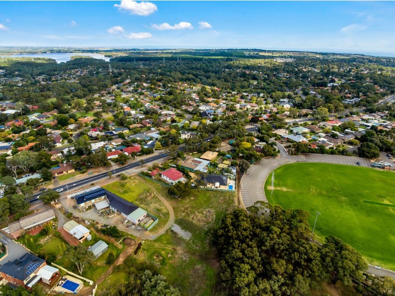 211 Black Road, Flagstaff Hill SA 5159