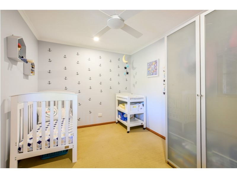 11 Horseshoe Drive, Aberfoyle Park SA 5159