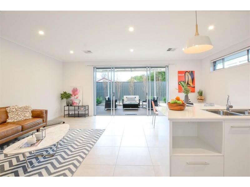 31b Scarborough Terrace, Dover Gardens SA 5048