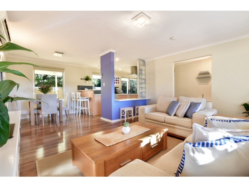 2 Jerilderie Drive, Happy Valley SA 5159