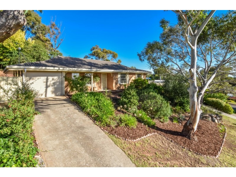 2 Jerilderie Drive, Happy Valley SA 5159