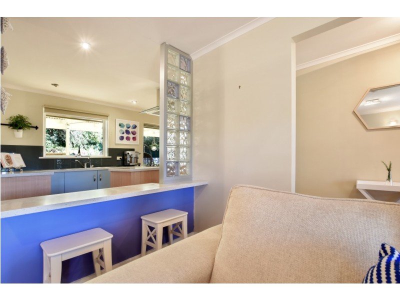 2 Jerilderie Drive, Happy Valley SA 5159