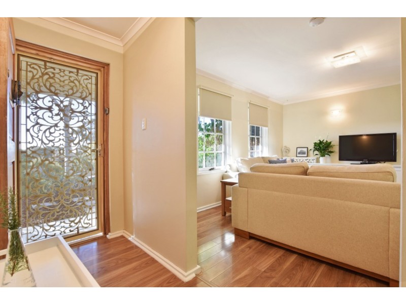 2 Jerilderie Drive, Happy Valley SA 5159