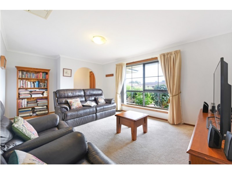 20 Nannigai Drive, Hallett Cove SA 5158