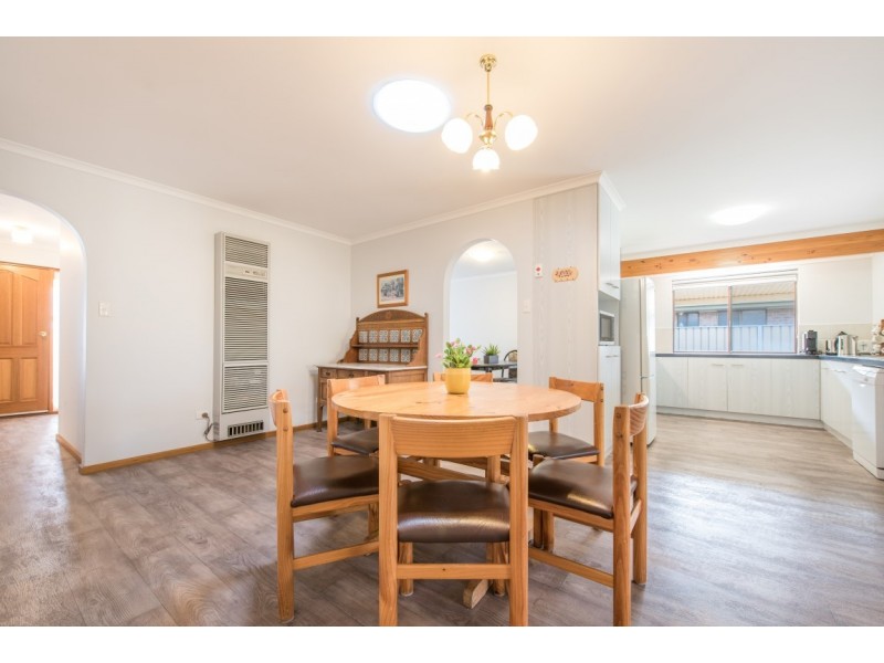 20 Nannigai Drive, Hallett Cove SA 5158