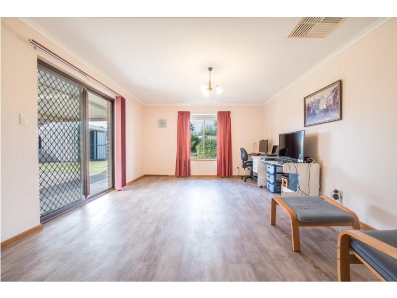 20 Nannigai Drive, Hallett Cove SA 5158