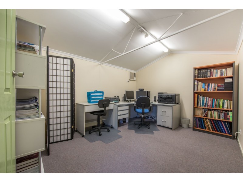 20 Nannigai Drive, Hallett Cove SA 5158