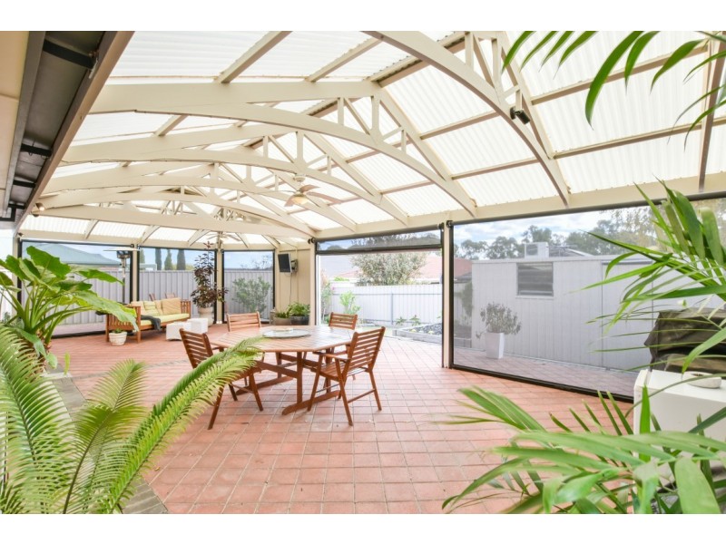 56 Riddoch Crescent, Woodcroft SA 5162