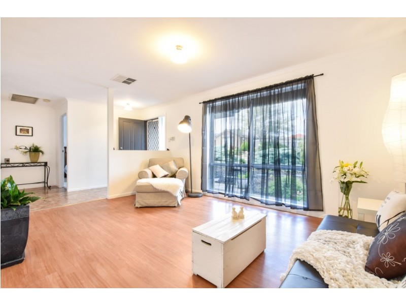 56 Riddoch Crescent, Woodcroft SA 5162