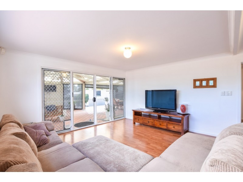 56 Riddoch Crescent, Woodcroft SA 5162