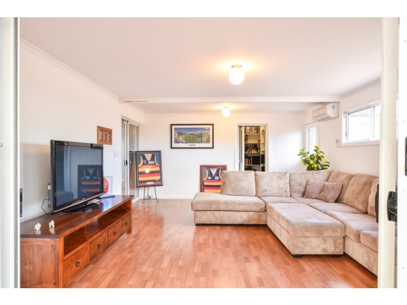 56 Riddoch Crescent, Woodcroft SA 5162