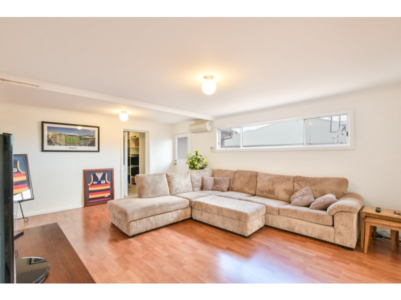 56 Riddoch Crescent, Woodcroft SA 5162