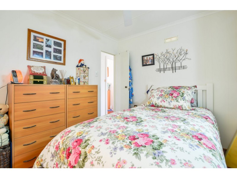 Cabin 147 Woodcroft Park Bains Rd, Woodcroft SA 5162