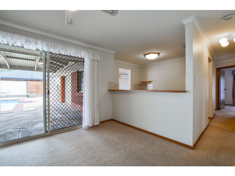 11 Begonia Street, Morphett Vale SA 5162