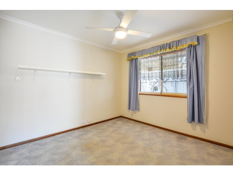 11 Begonia Street, Morphett Vale SA 5162