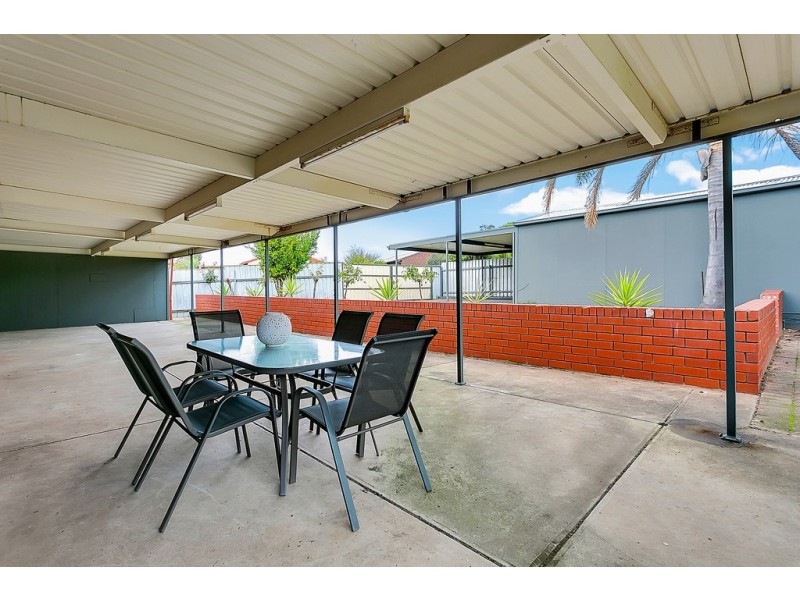 42 Radnor Street, Morphett Vale SA 5162