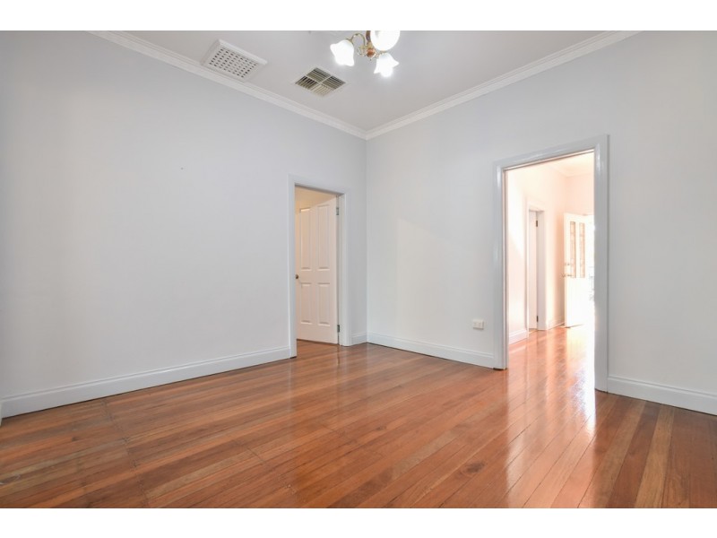 11 Hotchkiss Crescent, Croydon Park SA 5008