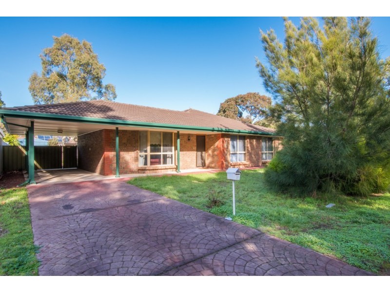27 Brook Drive, Aberfoyle Park SA 5159