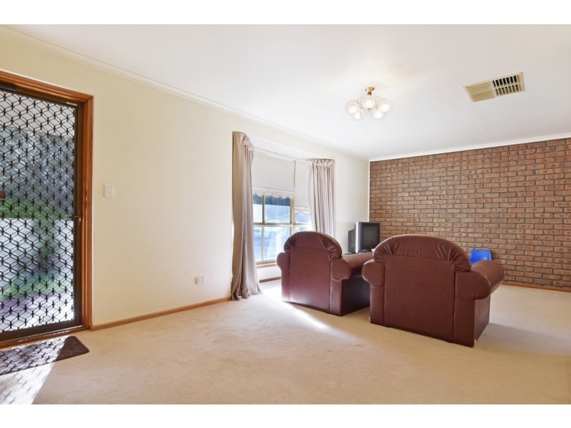 27 Brook Drive, Aberfoyle Park SA 5159