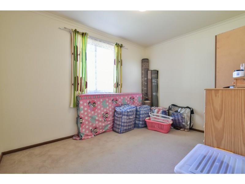 27 Brook Drive, Aberfoyle Park SA 5159