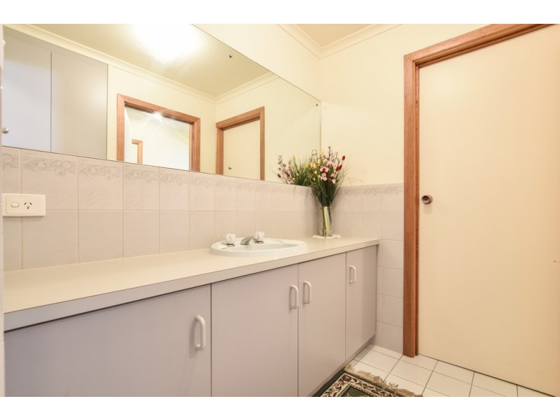 27 Brook Drive, Aberfoyle Park SA 5159