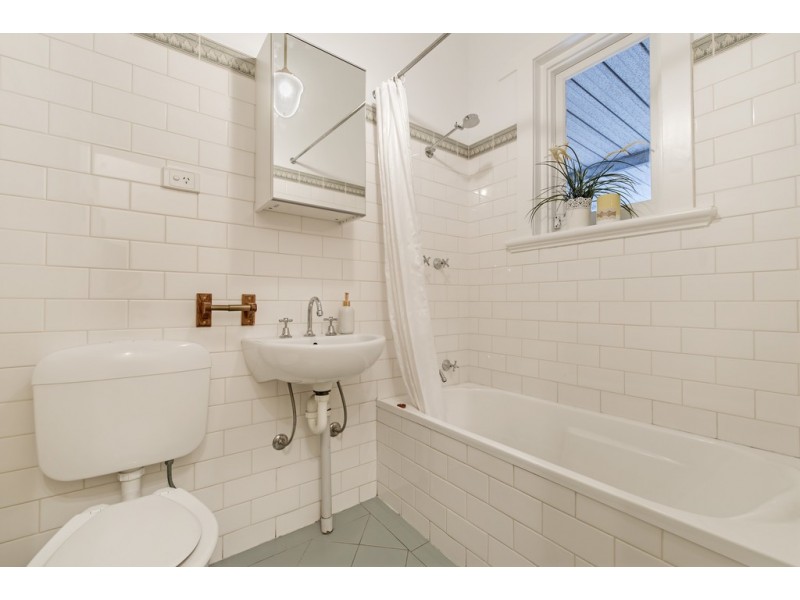 14 Sixth Avenue, Ascot Park SA 5043