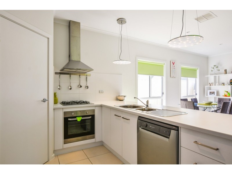11a Hamilton Road, Aldinga Beach SA 5173
