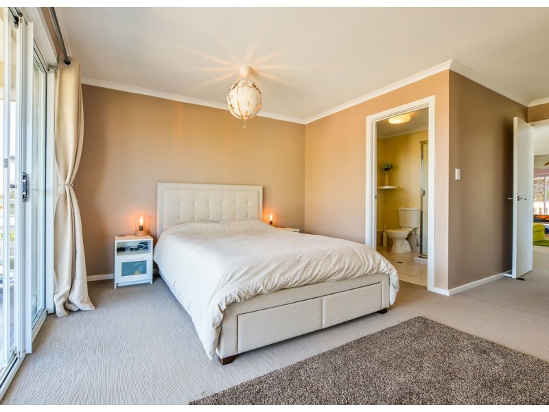11a Hamilton Road, Aldinga Beach SA 5173