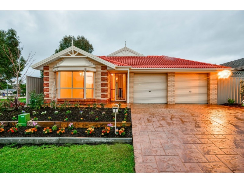 3 Sovereign Drive, Woodcroft SA 5162