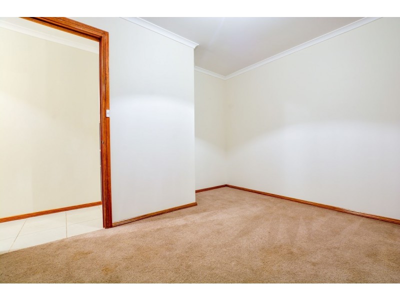 3 Sovereign Drive, Woodcroft SA 5162