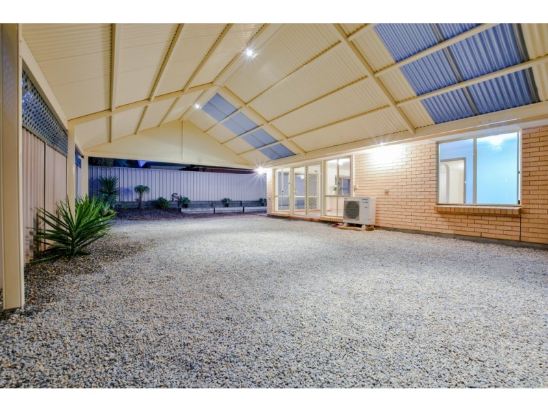 3 Sovereign Drive, Woodcroft SA 5162