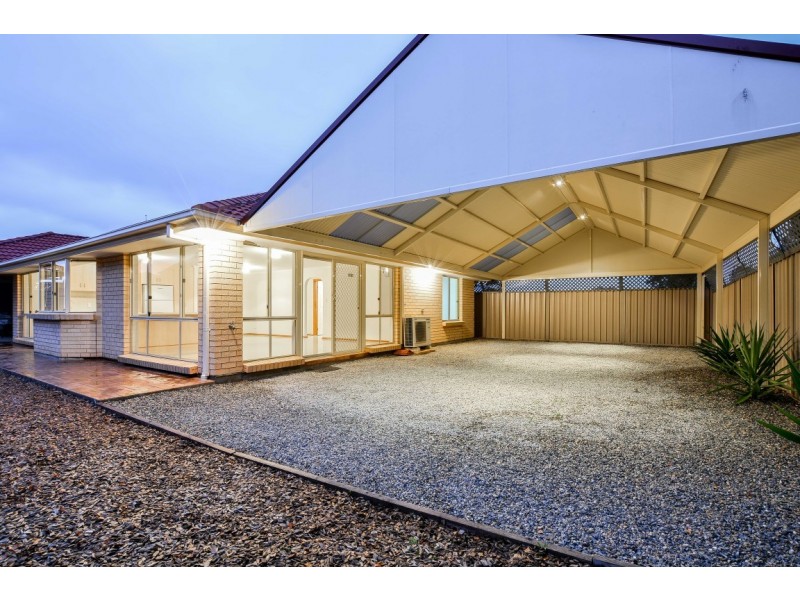 3 Sovereign Drive, Woodcroft SA 5162