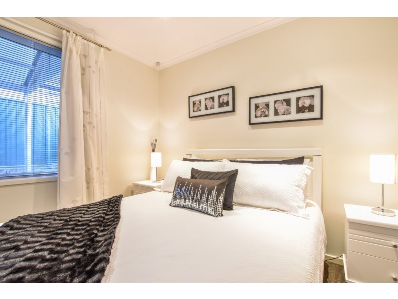 33 Pinnacle Crescent, Flagstaff Hill SA 5159