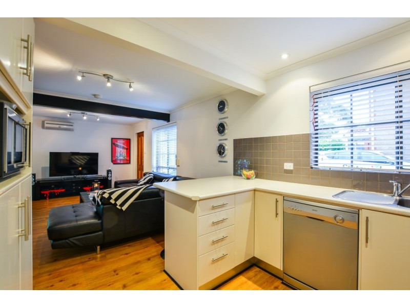 2-1 Barry Road, Oaklands Park SA 5046