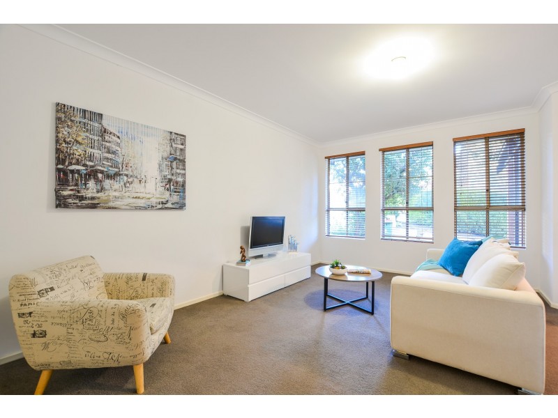 33 Homestead Drive, Aberfoyle Park SA 5159