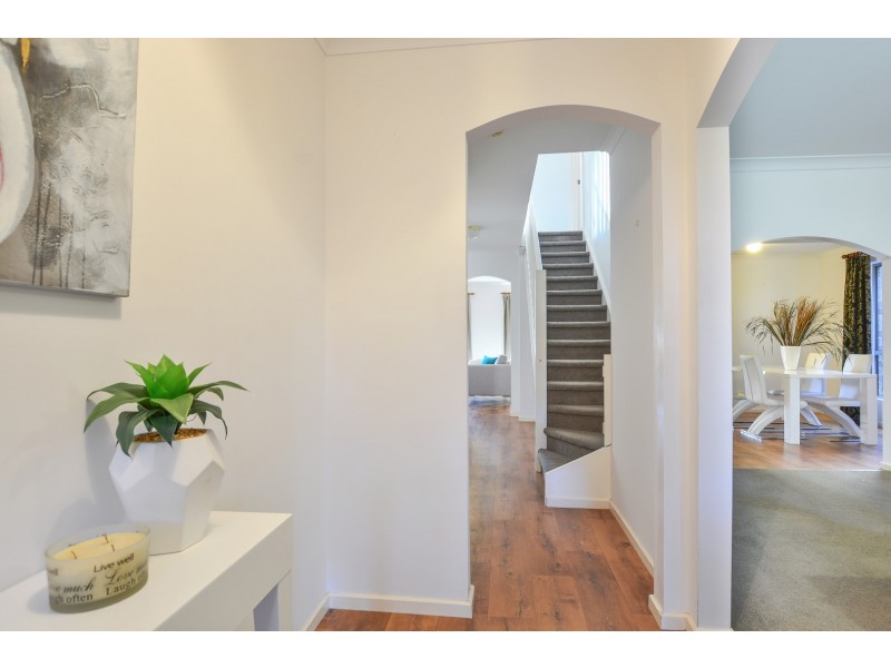 33 Homestead Drive, Aberfoyle Park SA 5159