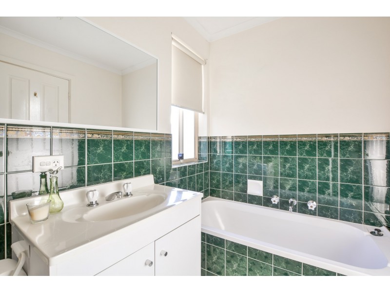 33 Homestead Drive, Aberfoyle Park SA 5159