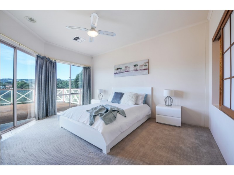 43 Sandalwood Crescent, Flagstaff Hill SA 5159