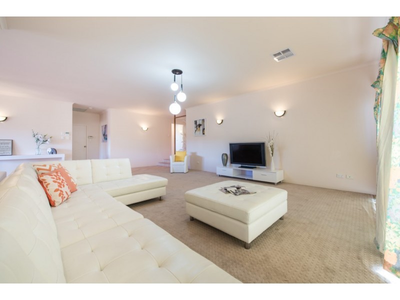 43 Sandalwood Crescent, Flagstaff Hill SA 5159